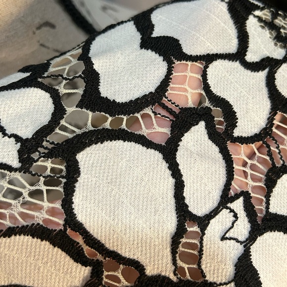 Karl Lagerfeld Lace Blouse Lined XS - Picture 3 of 14